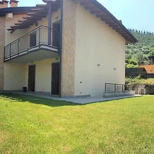 Casa vacanze Iris, Garda (Verona)