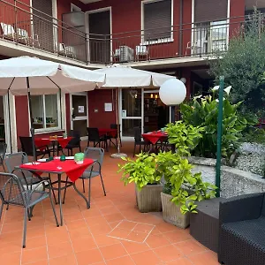 Hotell Garni Capinera, Garda (Verona)